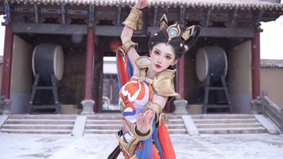 同样是COS杨玉环，百万网红造型成功秒杀众多明星，网友：超还原_腾讯新闻