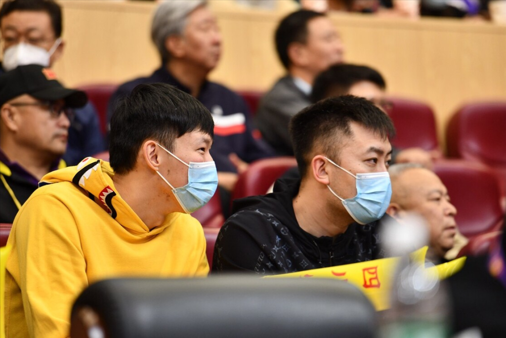 丁彦雨航“废了”周琦无球可打＋李梦裸照被曝光！睢冉的失职坑惨了中国篮球_腾讯新闻