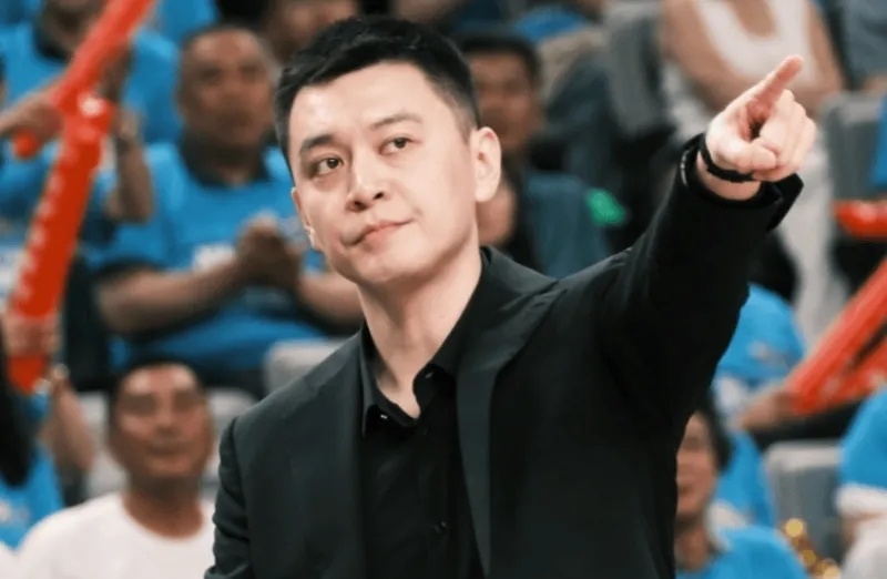 cba速递|fmvp榜张镇麟第五 姚明准备颁奖 钟诚做主教练