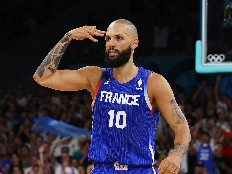 "法兰西神射"富尼耶终结nba生涯签约奥利匹亚克斯,锡伯杜把他伤得太深