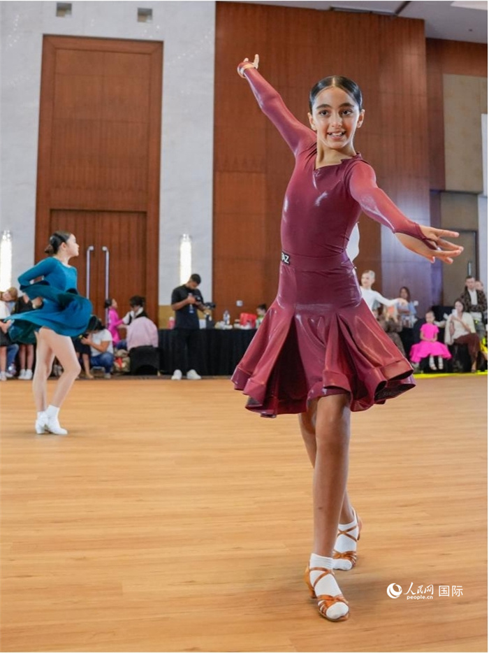 迪拜举行国标舞中东锦标赛