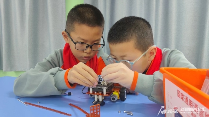 新视野丨人工智能走进中小学课堂_腾讯新闻