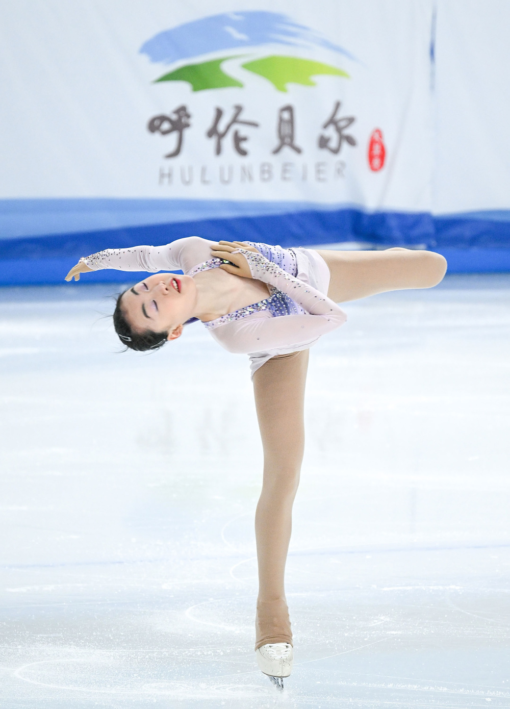 中国花样滑冰女单选手图片