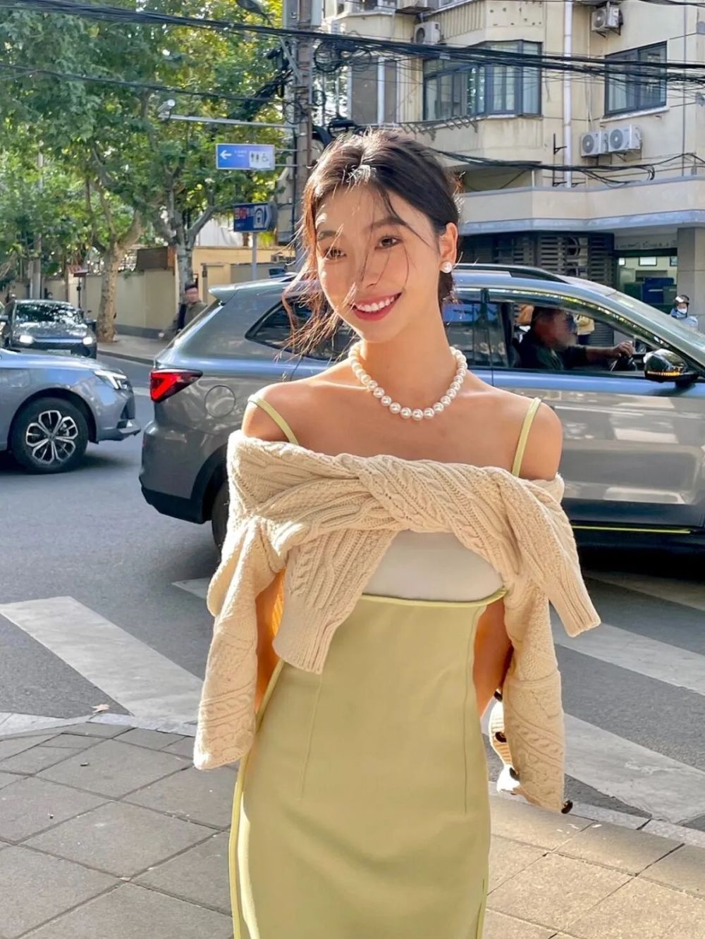 倪妮更新了"旅行日记",她怕不是个"珍珠脑袋"!_腾讯新闻