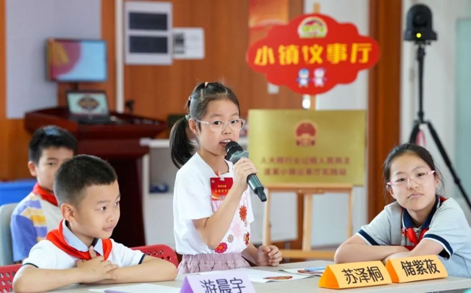 “无回家作业日”该怎么安排？大小朋友展开热议_腾讯新闻