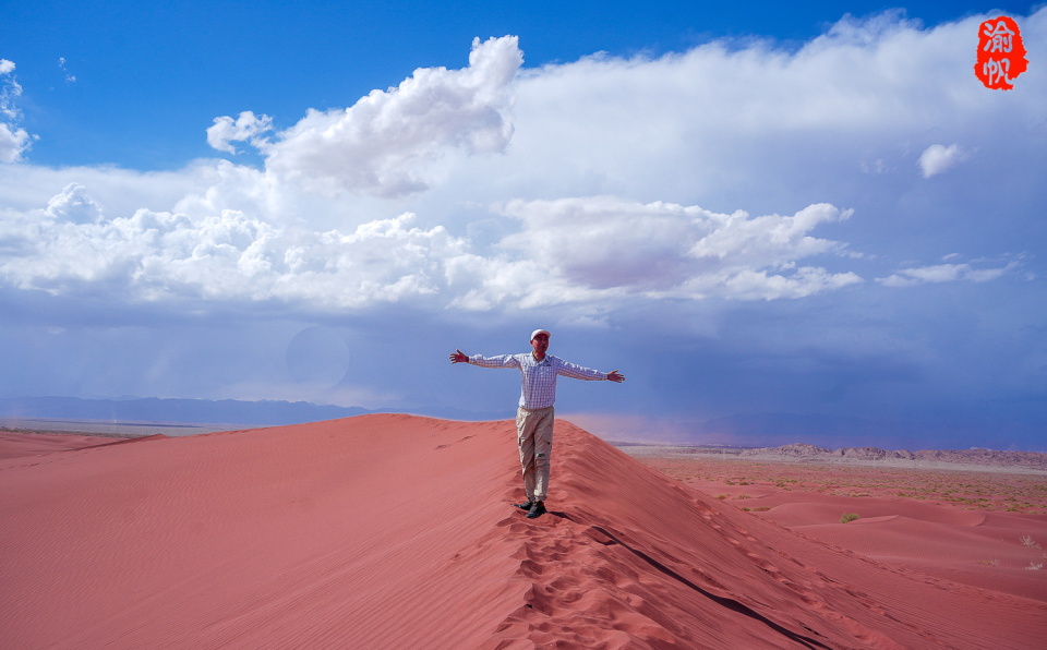 除了户外项目,红沙漠的拍照效果也是一流的.