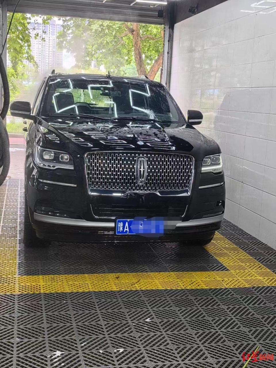 卢先生购买的车辆发现问题后,卢先生开始向4s店和林肯厂家反映,但