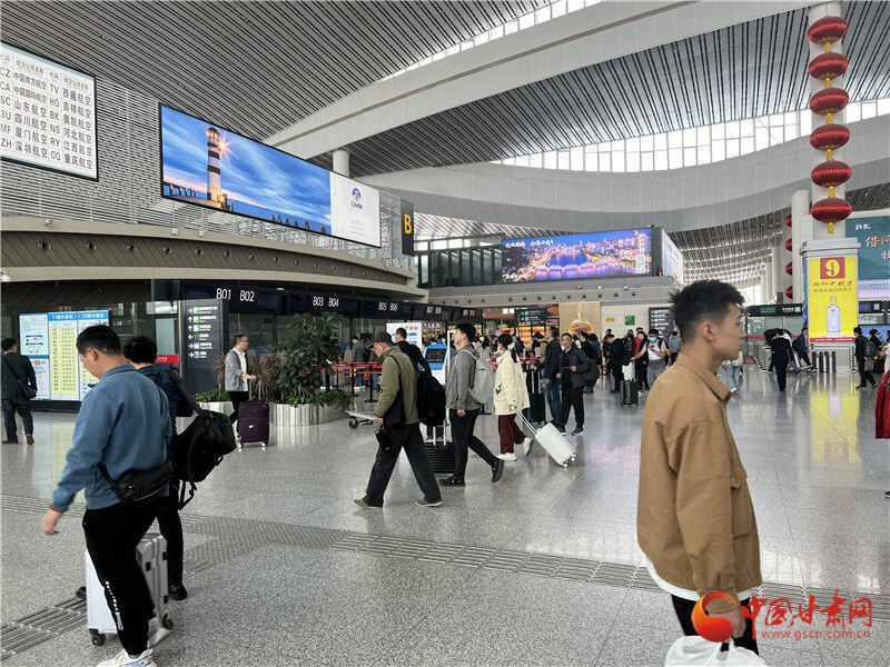 "五一"假期 兰州中川机场预计完成旅客吞吐量23.5万人次