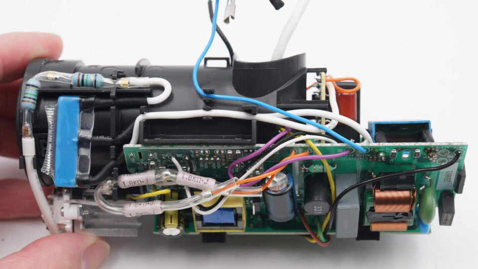 松下电器电吹风好不好用?拆解一款看看设计做工