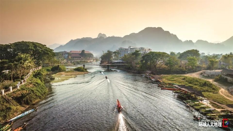 早上在昆明晚上在老挝,这条铁路可以直达_腾讯新闻
