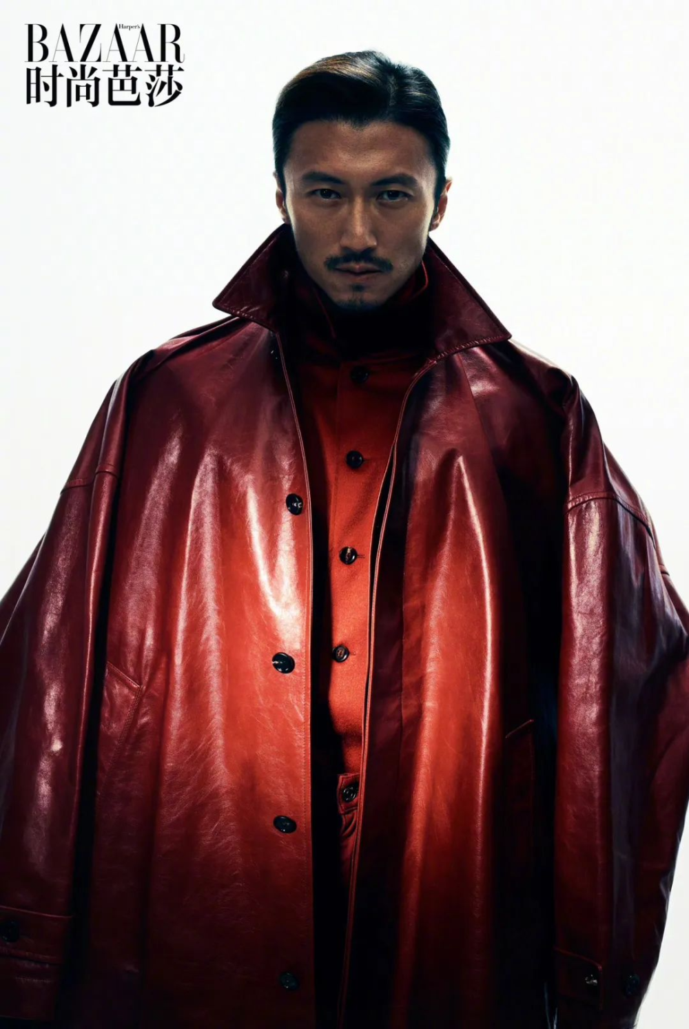 影帝谢霆锋《时尚芭莎》封面大片,对镜展现健硕肌肉硬朗身手_腾讯新闻