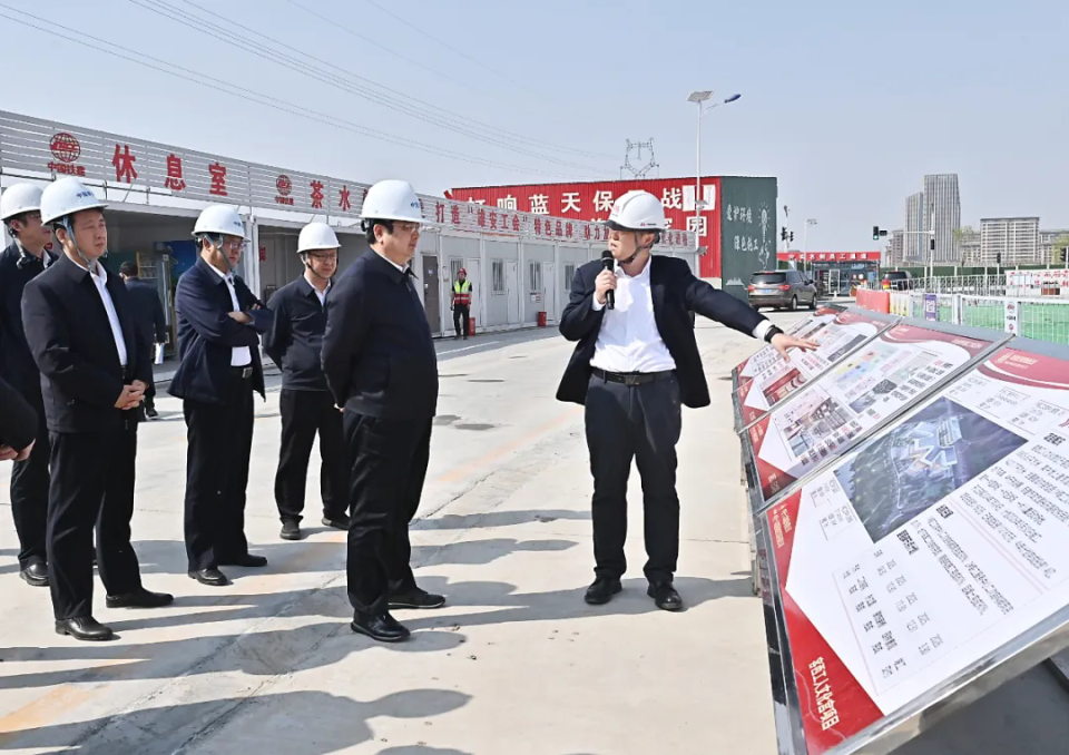 张国华调研新建片区文体设施项目建设