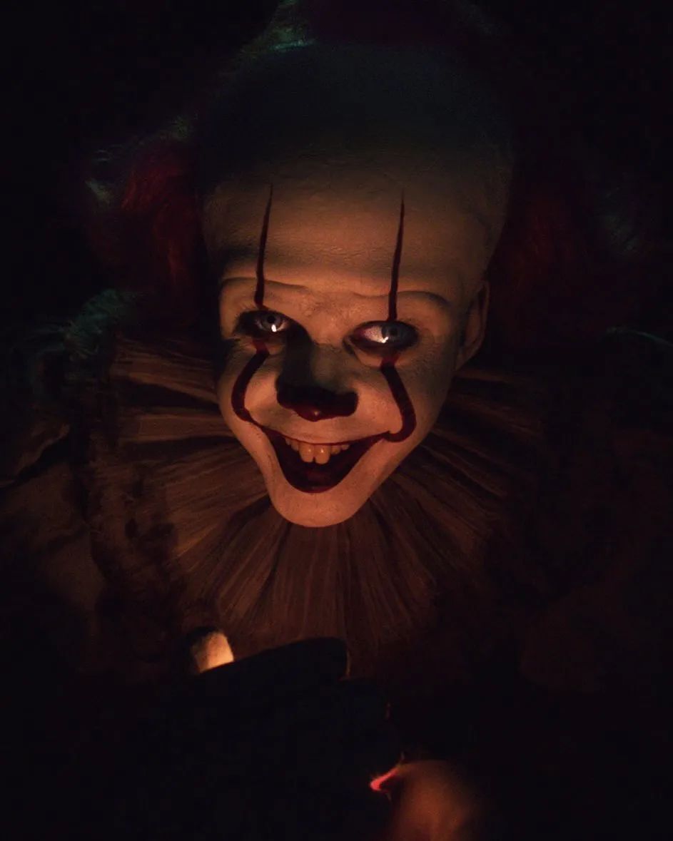 比尔·斯卡斯加德将回归《小丑回魂前传》剧集(欢迎来到德里镇),电影