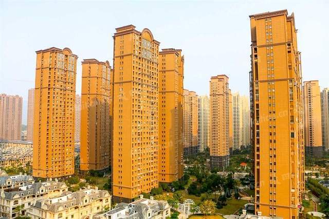 闽侯甘蔗县城,世茂御龙湾小区,近百位业主抛售房源