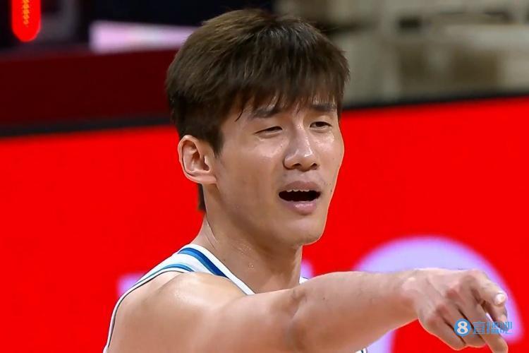 宁波全队罚球20中9,其中外援埃格伯努7罚3中,古德温7罚4中,王俊杰4罚2