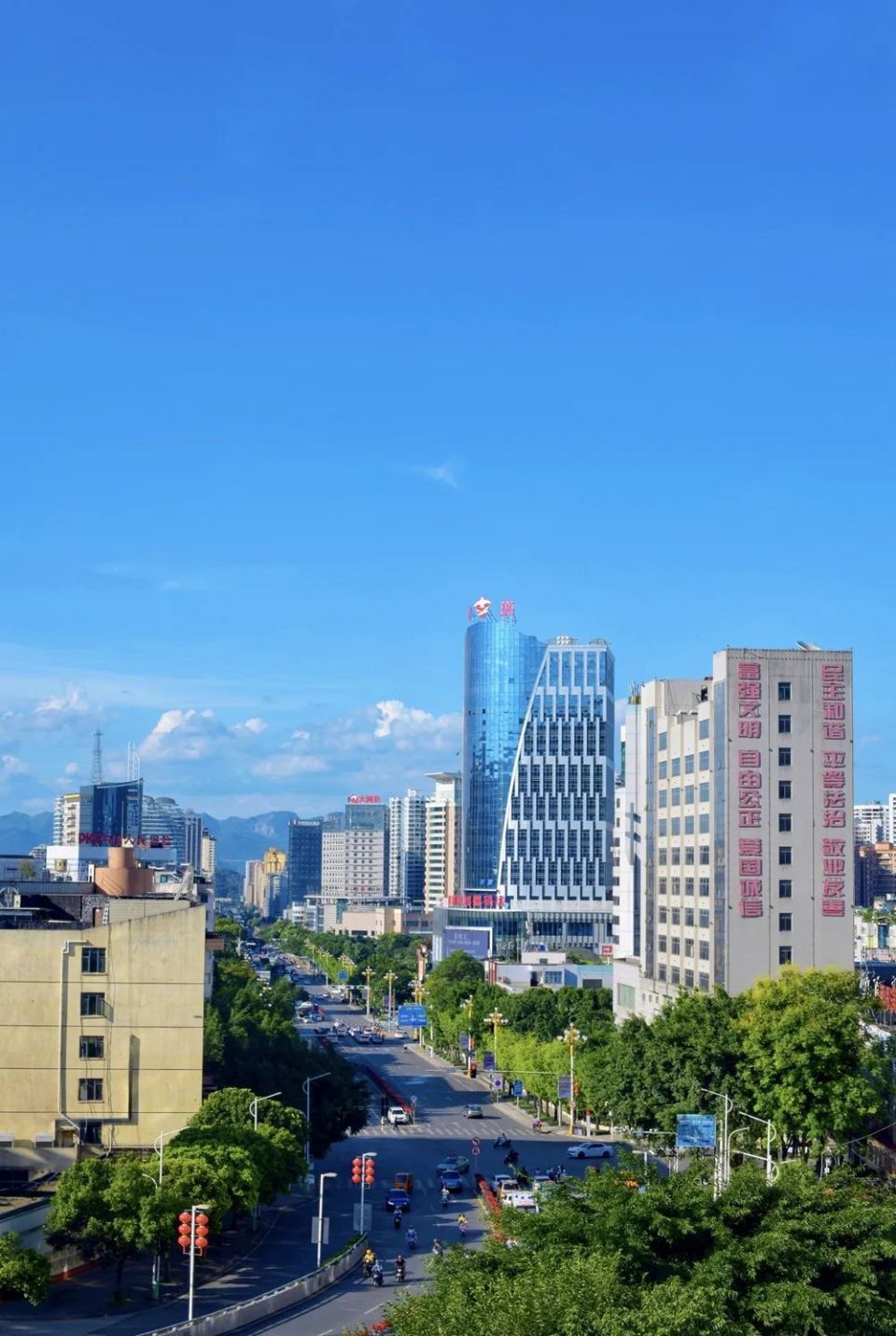 黔之西南：康养胜地 人文兴义_腾讯新闻