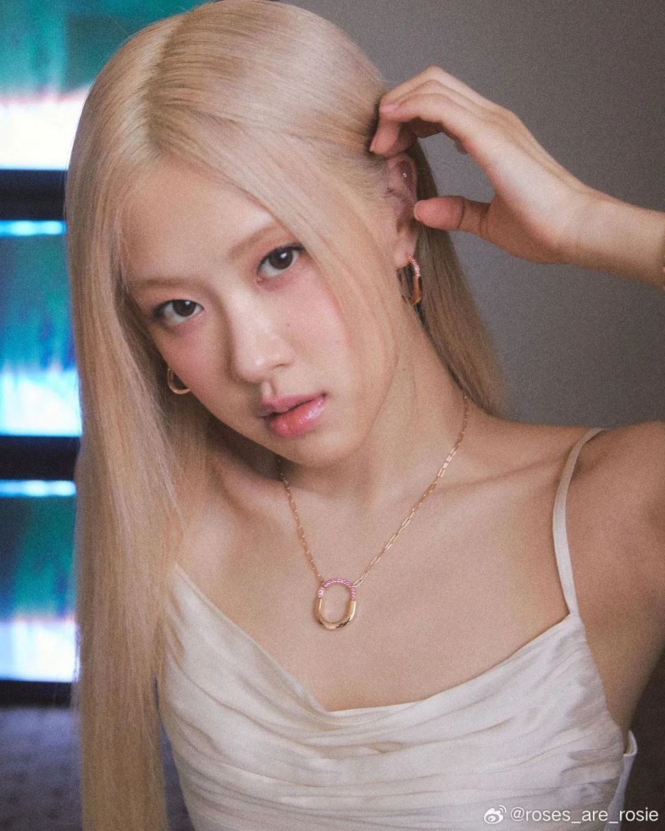 rose的内双回来了!这才是她的统治区