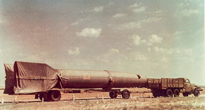 896. v-2导弹及其在战后的"重生"