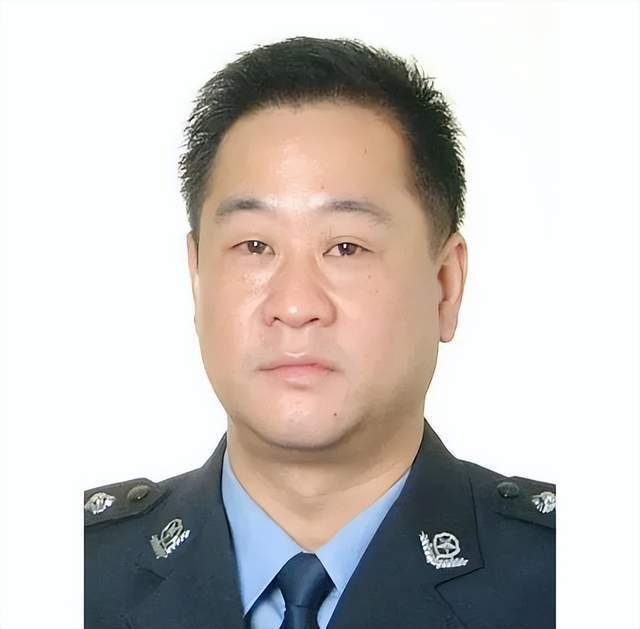 公安局一级高级警长任上被查