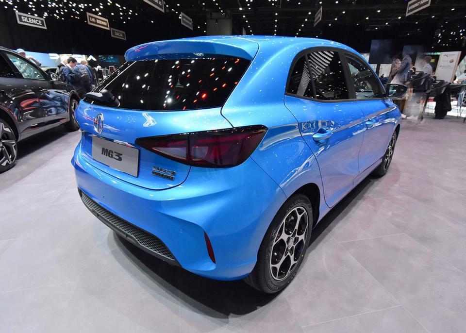 新款名爵mg 3实车亮相,外观很年轻运动,车长4113mm,配1.