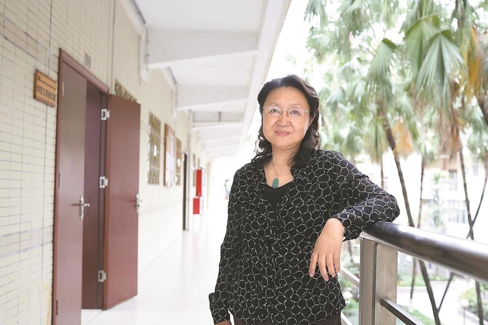 大学建筑与城市规划学院教授朱雪梅长期致力于古村落文化保护和研究