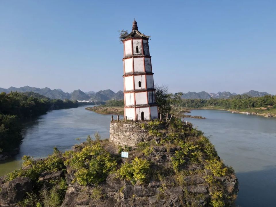 【文化中国行】左江斜塔"斜而不倒"的"神"与"奇"