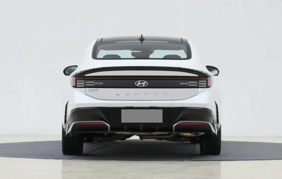 15万元起,第十一代现代索纳塔开启预售,外观内饰大变样_腾讯新闻