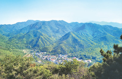 北京市延庆区八达岭镇石峡村村民:守护长城,就像守护家一样