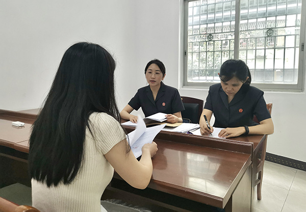 官司输了她却给法官写了封感谢信