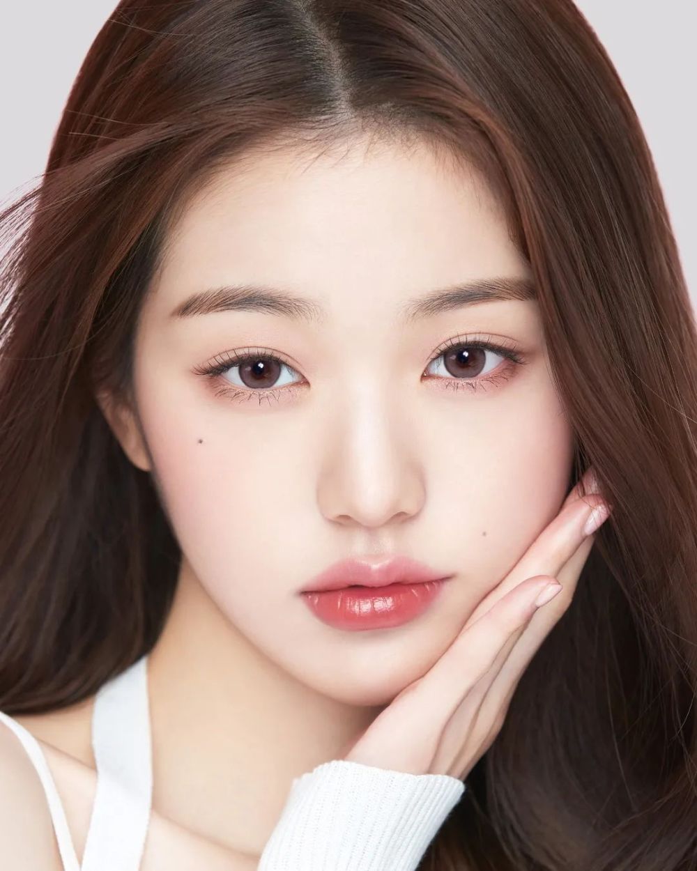 扒完几百张照片,才知道张元英偷偷缩掉了半张脸?_腾讯新闻