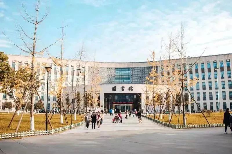 东区图书馆▲宜宾校区图书馆博物馆成都自然博物馆(成都理工大学
