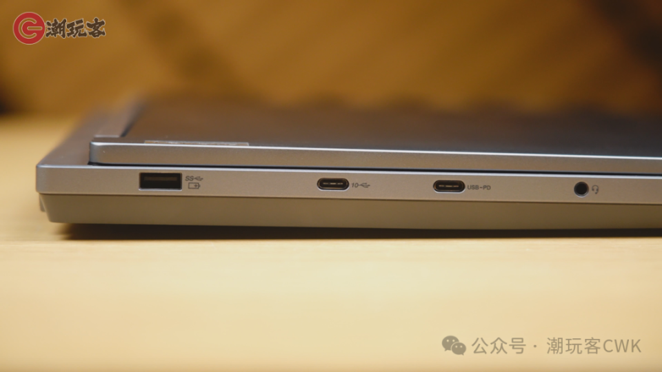 比较难适应的是backspace和delete键,盲按总是会误触到旁边.