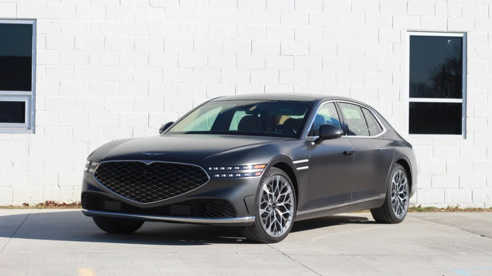 特例独特的韩系行政旗舰,全新捷尼赛思g90实车图发布_腾讯新闻