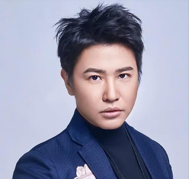 欧弟早年以模仿出道,后在《天天向上》等综艺节目中大放异彩,但离开