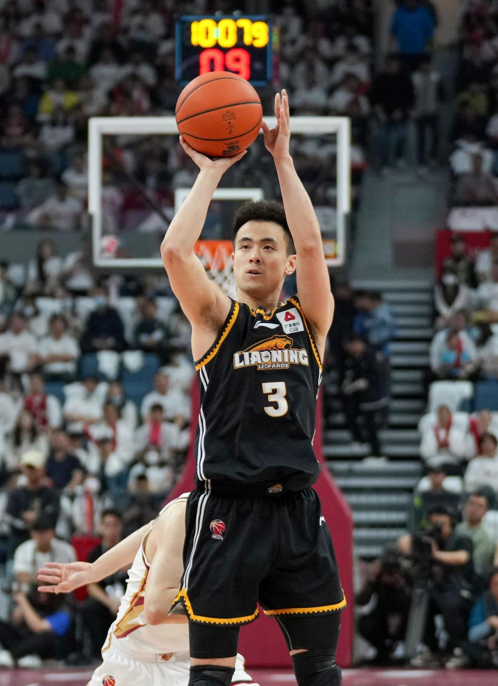 【cba总决赛】赵继伟投中九记三分,辽宁队客场击败浙江队拔得头筹