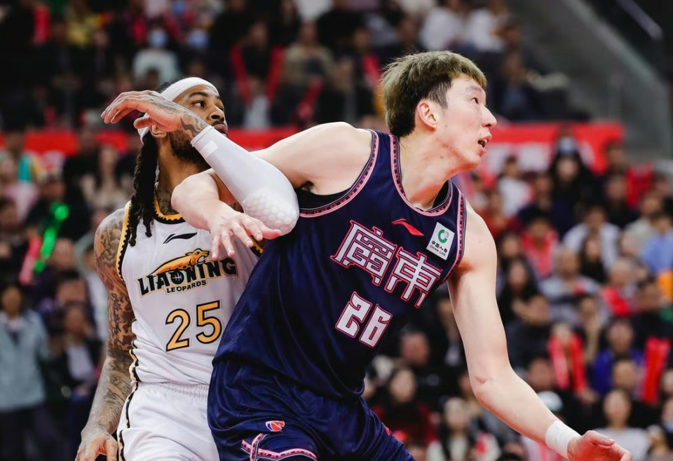 王者风范广东队拒绝效仿辽宁下棋杜锋一招打爆四大强敌