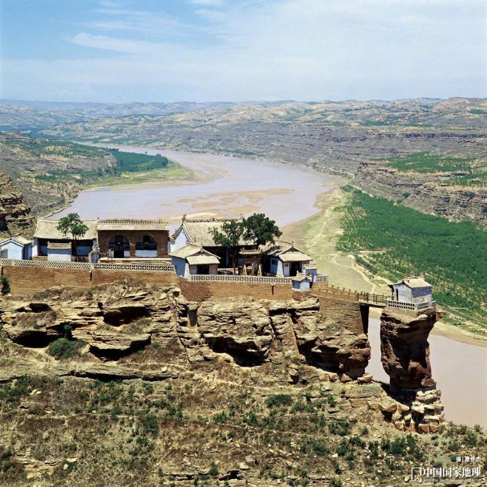 会d2  6月24日  周一呼和浩特—托克托县—老牛湾—河曲县—府谷县宿