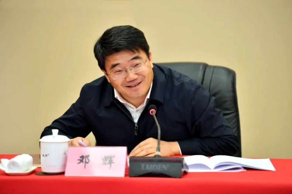 全国人大代表邓辉:能动履职 开启审判工作现代化新篇章