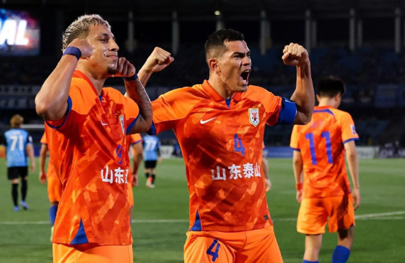 克雷桑注重团队配合,他的射门要比马莱莱好.他们不是一个风格的.