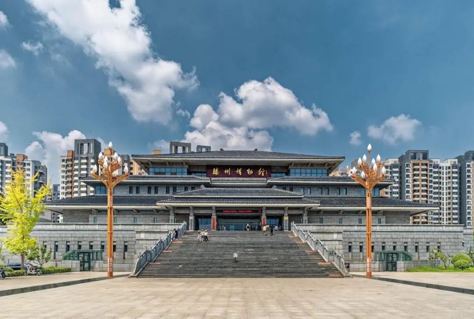 峄城区冠世榴园 峄城区委宣传部供图山亭区翼云阁 山亭区委宣传部供图