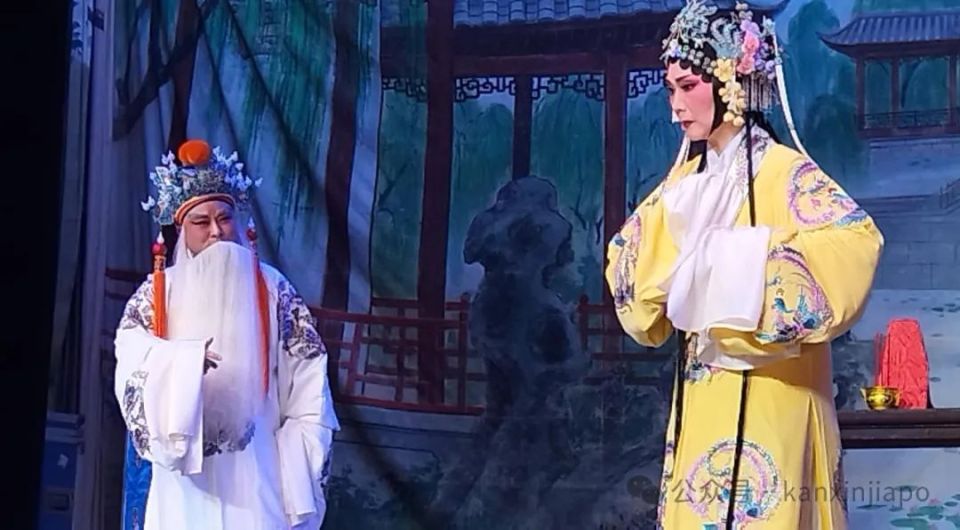 新加坡城隍庙看《百岁挂帅》