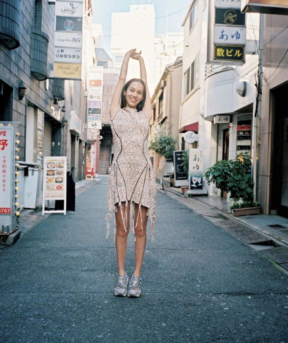 日本模特水原希子,清新俏皮写真.