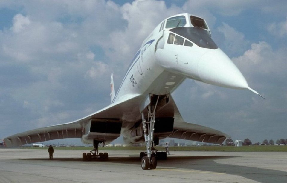 逆风飞行协和的对手前苏联tu-144超音速客机