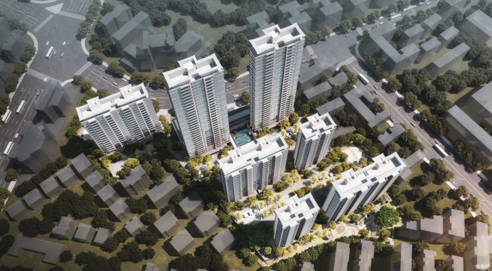 注意看,这里有两个盘要打起来了!