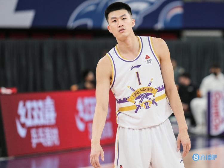 尽力了孟子凯13中6三分9中4贡献17分4篮板2助攻