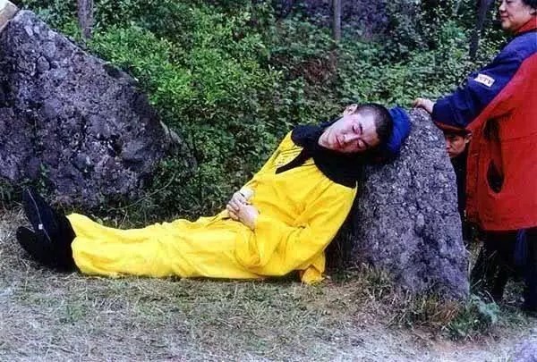 央视版西游记幕后花絮看拍摄现场你能猜出在拍哪个故事吗