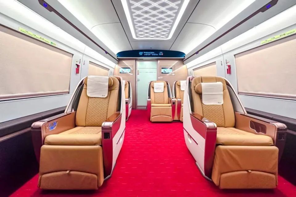 动车组餐吧优化餐车采用集成式设计,优化设