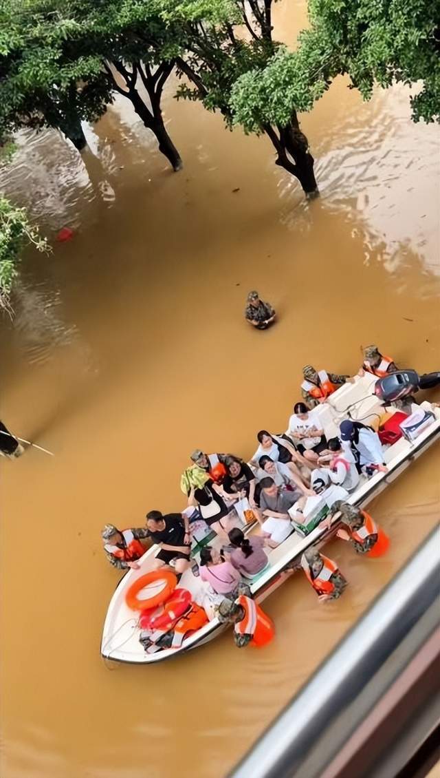 微信电视：澳门六开彩开奖记录十现场开奖好彩网广西暴雨致桂林一医院住院部进水，患者家属：目前医院仍在停电