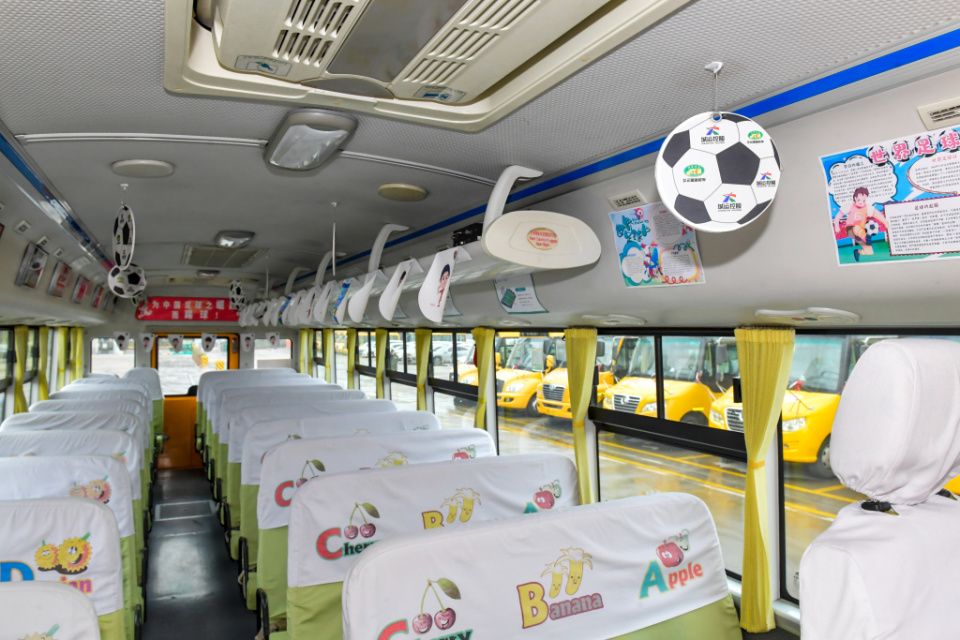 打造城市足球文化,承载足球少年梦想,"海牛号"校车上线_腾讯新闻