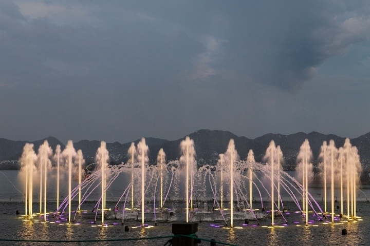 阔别三年,杭州西湖音乐喷泉今晚正式回归!